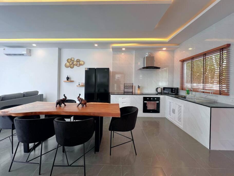 Luxury 3br Pool - Prymabianca Villaer *
